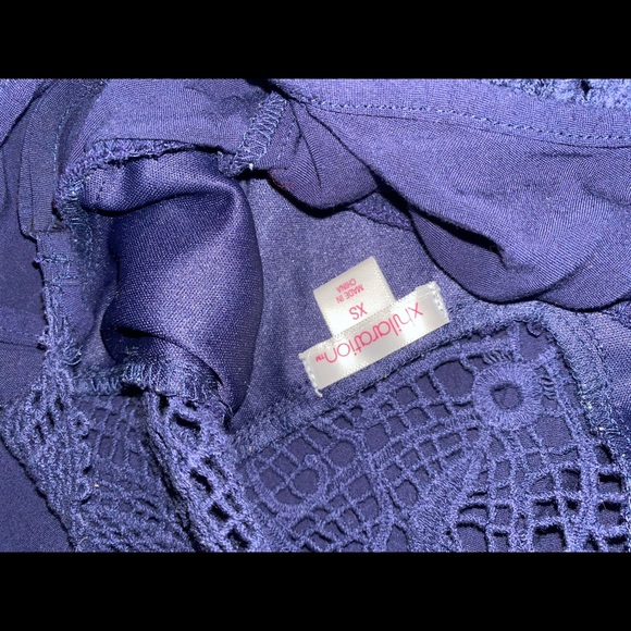 Top - Picture 4 of 4